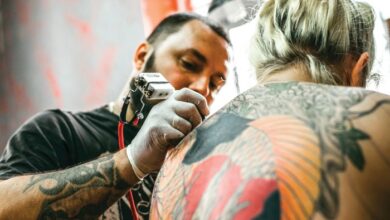 how to become a tattoo artist​